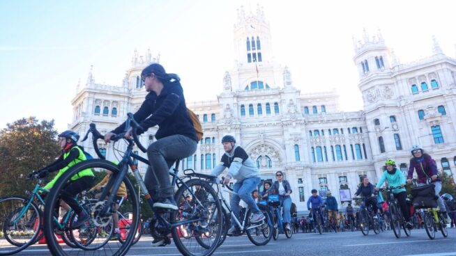 Madrid retirará las bicicletas privadas de alquiler tras hacerlo también con los patinetes