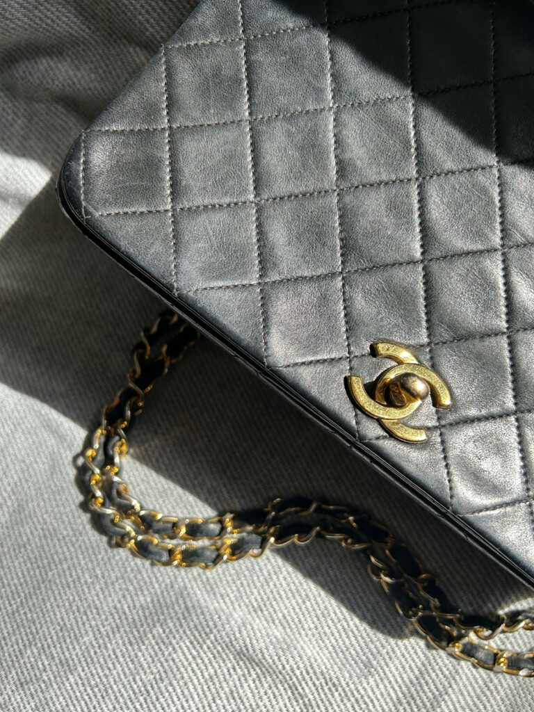 Bolso de segunda mano de Chanel. (Fuente: EFE)