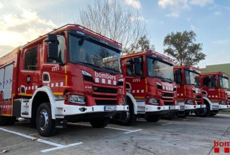 Los bomberos controlan el incendio que ha obligado a confinar dos campings en Gerona