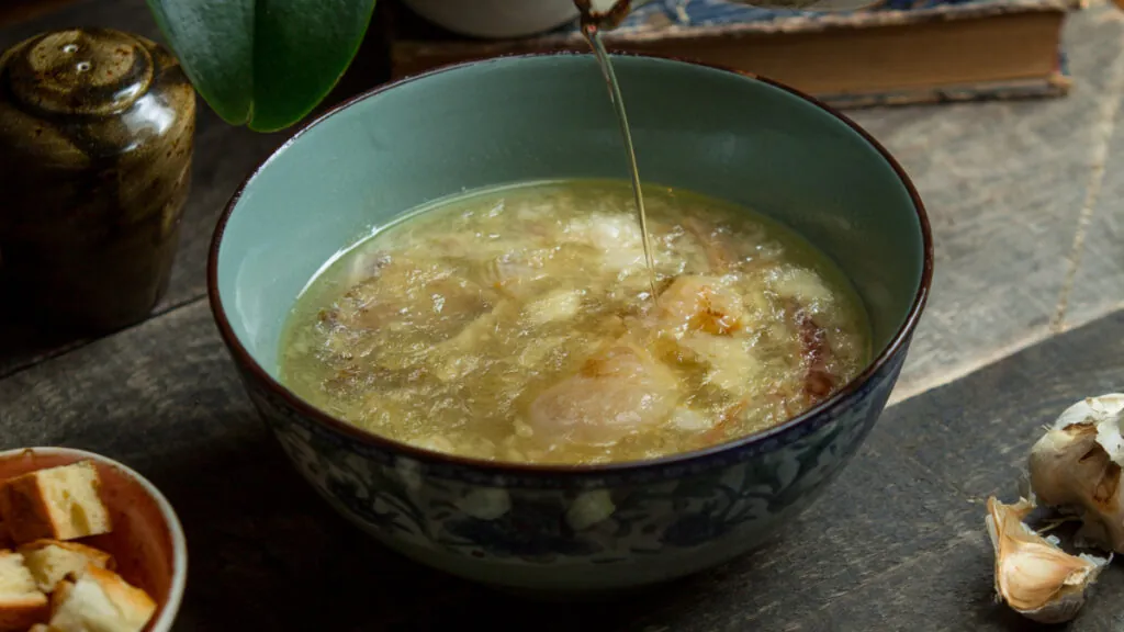 caldos-saludables-bol-sopa