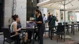 El paro bajó en 1.200 personas en verano y el empleo marcó nuevo récord