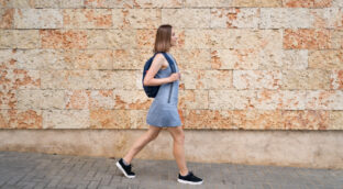 Cómo caminar mejor para estar más en forma: los factores a los que debes prestar atención