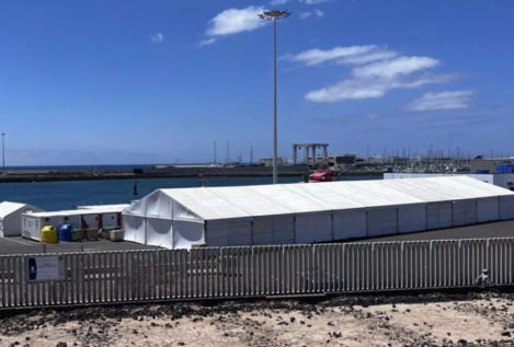 Canarias instalará una carpa de primera atención a menores inmigrantes en Lanzarote