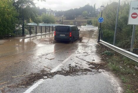 Cortadas al tráfico dos carreteras en Villamartín (Cádiz) al inundarse por las fuertes lluvias