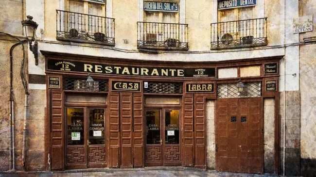 Los restaurantes centenarios de Madrid: donde la tradición y la historia se convierten en protagonista