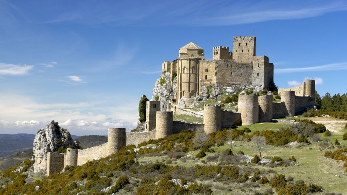 El castillo mejor conservado de España está en Huesca y mide 1.070 metros