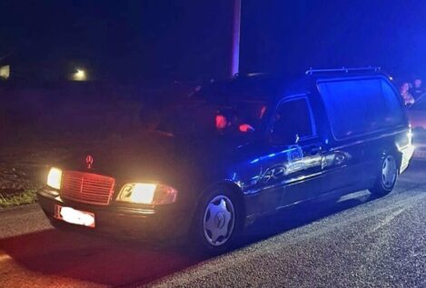 La Policía disuelve una carrera ilegal en Porriño (Pontevedra): competía hasta un coche fúnebre