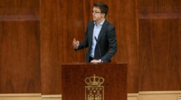 Silencio entre los diputados autonómicos de Más Madrid tras la dimisión de Errejón