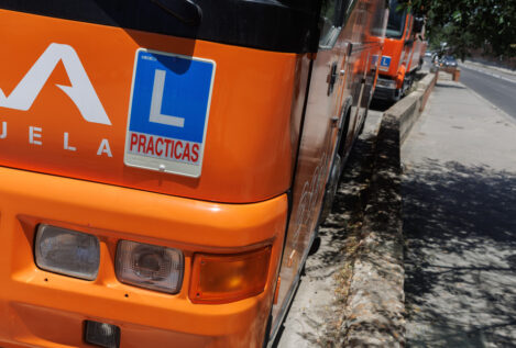 Ceuta recurre al Gobierno al quedarse sin pista para los exámenes de las autoescuelas