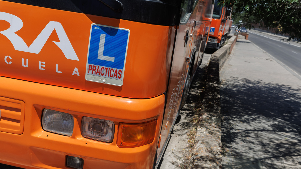 Ceuta recurre al Gobierno al quedarse sin pista para los exámenes de las autoescuelas