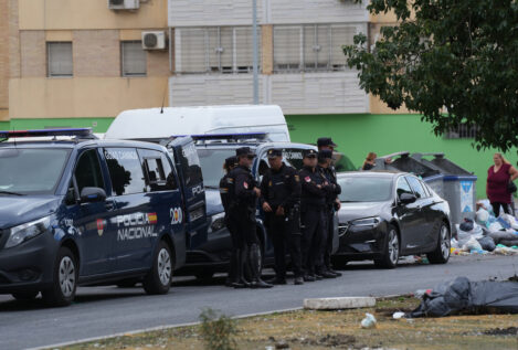 Las Tres Mil Viviendas, el barrio donde los servicios de limpieza necesitan escolta policial