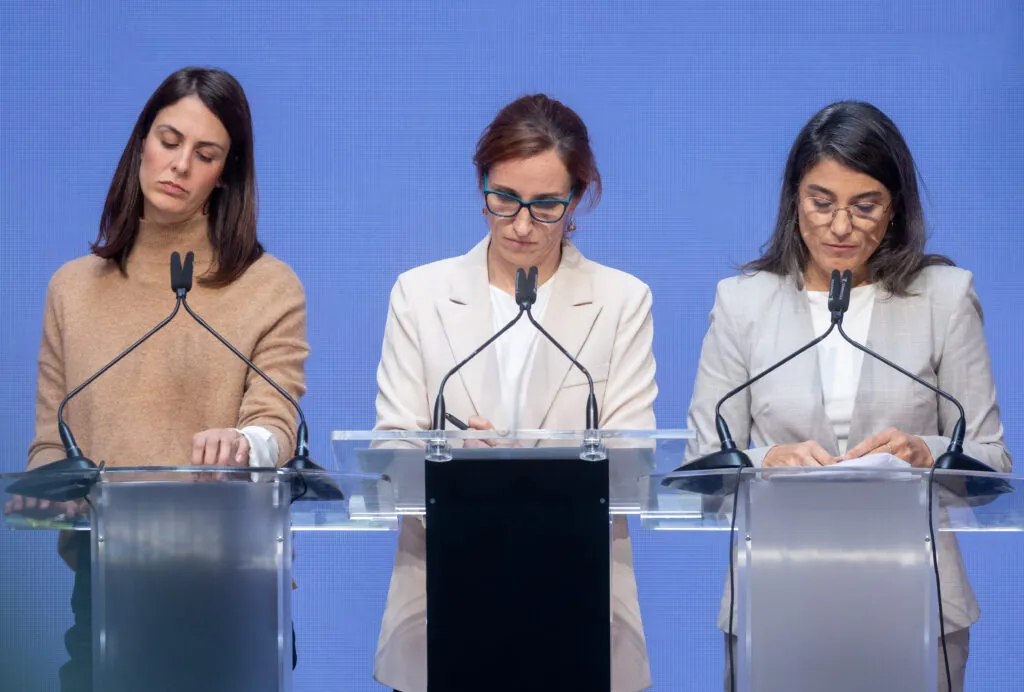 Rita Maestre, Mónica García y Manuela Bergerot, durante una rueda de prensa, a 28 de octubre de 2024, en Madrid (España). 