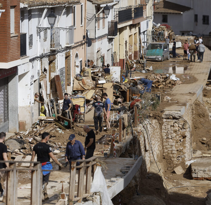 La alcaldesa de Chiva espera «centenares» de muertos y reclama ayuda «urgentemente»