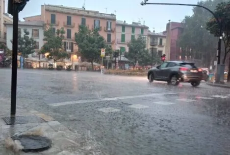 La DANA azota Mallorca: numerosas carreteras cortadas y más de 70 incidentes por las lluvias