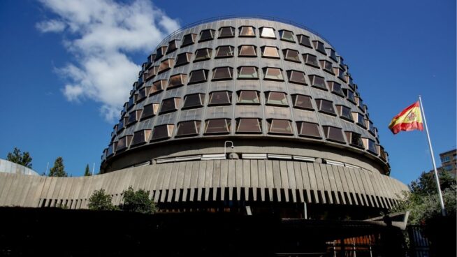 El TC corrige su doctrina: el estado de alarma bastaba para restringir derechos en pandemia