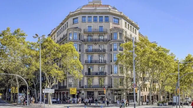 El paseo de Gracia y la calle Serrano repiten como las vías comerciales españolas más caras