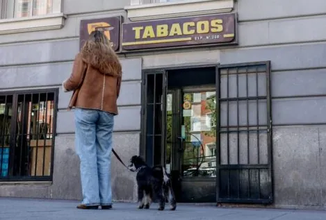 España y Reino Unido llevan cuatro años sin resolver el limbo legal del tabaco de Gibraltar