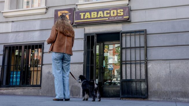 España y Reino Unido llevan cuatro años sin resolver el limbo legal del tabaco de Gibraltar