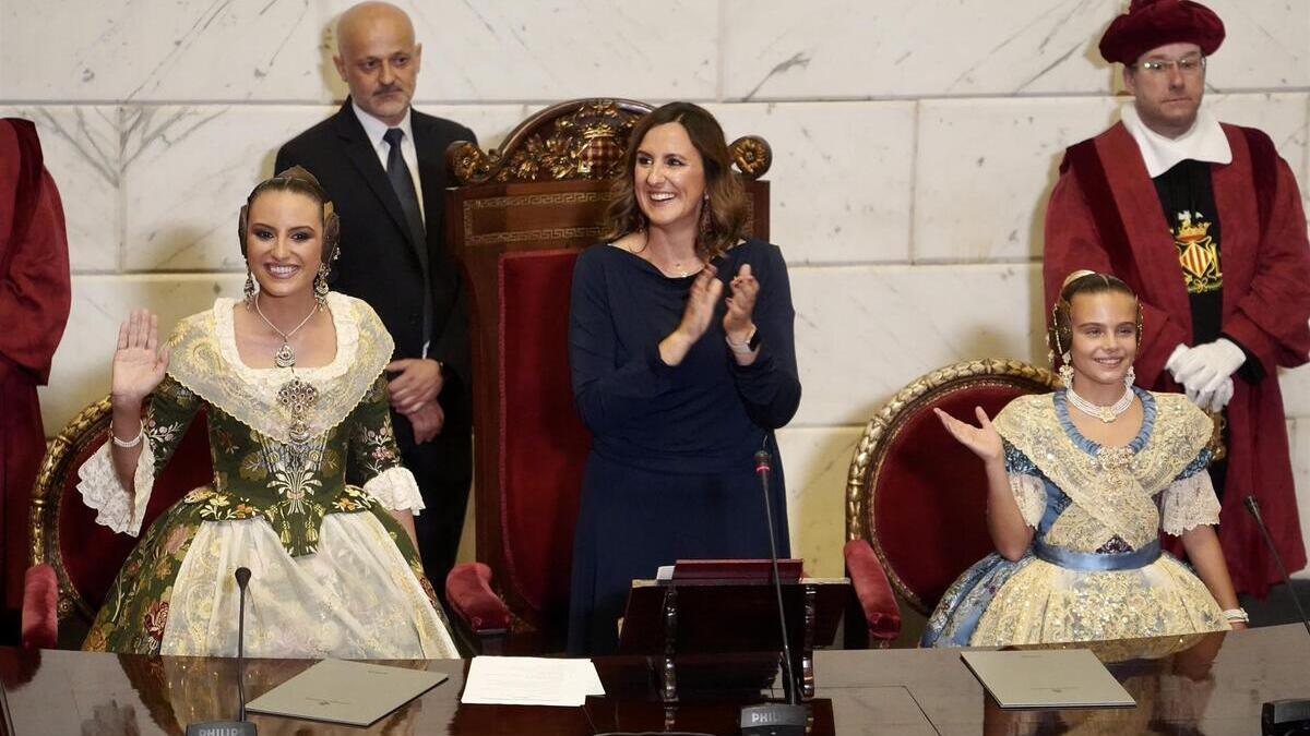 Las falleras mayores de Valencia de 2025 se conocerán esta tarde con la tradicional llamada