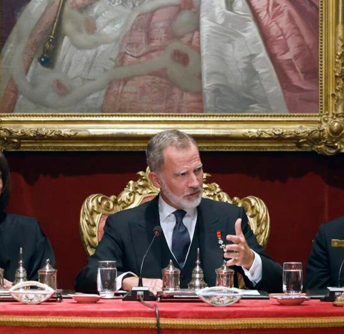 Herrero de Miñón propone un sobrenombre para el rey Felipe VI: «El Óptimo»