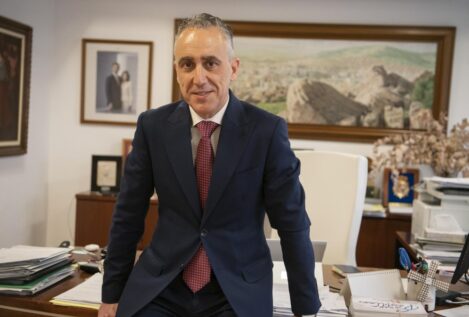 El alcalde de Puertollano: el Gobierno quiere convertir el aeropuerto en «Guantánamo»