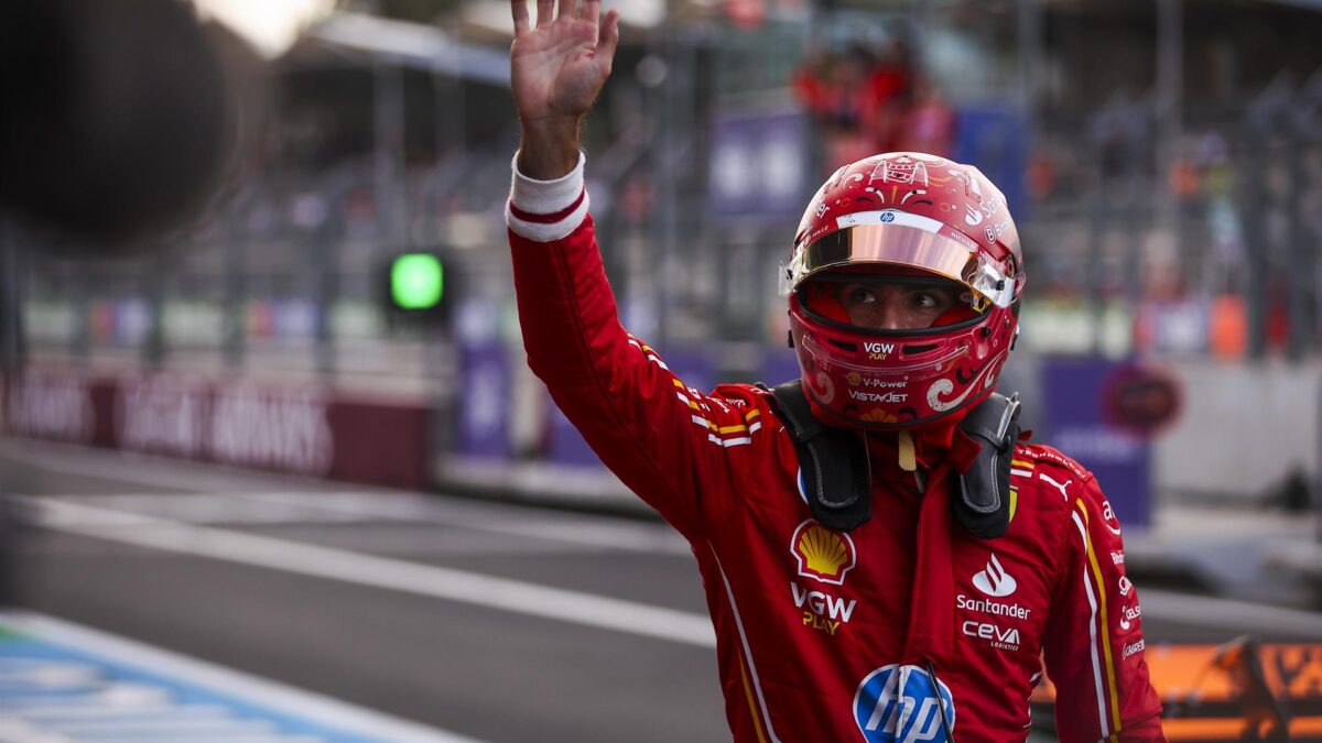 Carlos Sainz empieza a despedirse de Ferrari ganando el Gran Premio de México