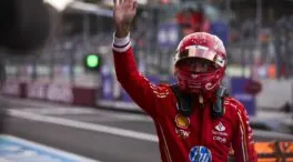 Carlos Sainz empieza a despedirse de Ferrari ganando el Gran Premio de México