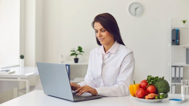 Siete hábitos para afrontar los domingos con positividad, según los expertos en salud