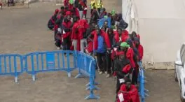 Canarias critica que el Gobierno no haga ni «una llamada» sobre los nuevos centros de migrantes