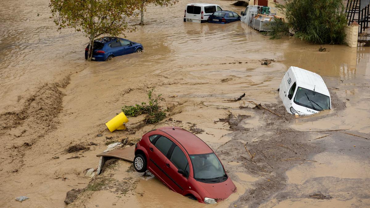 El temporal sacude el Levante: cortes de tráfico, cultivos destrozados y siete desaparecidos