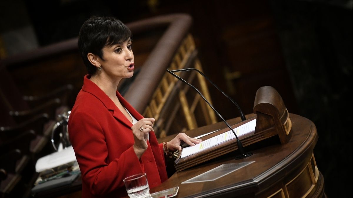 Isabel Rodríguez asegura que «no habrá ni un euro» del Estado para vivienda que no se blinde