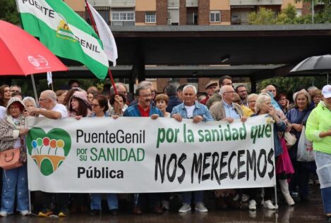 El PSOE exige a Moreno dar «un paso atrás en la privatización» de la sanidad pública andaluza