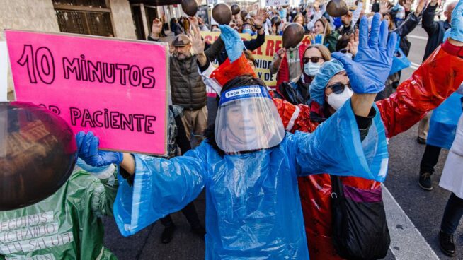 Los médicos de Madrid vuelven a la carga: amenazan con tomar medidas judiciales