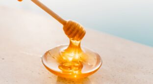Esto es lo que le sucede a tu hígado si consumes miel