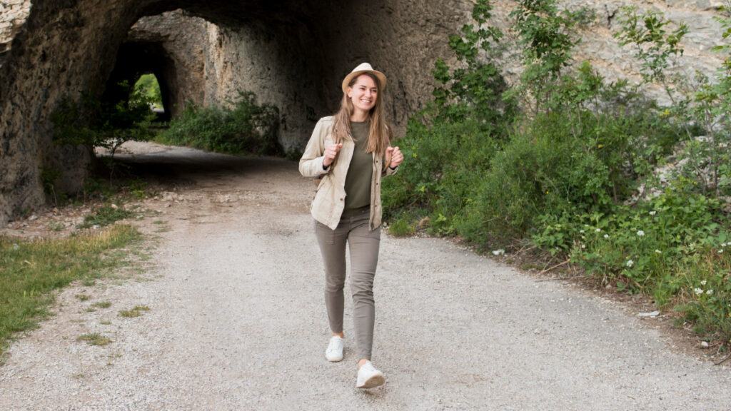 mujer-caminar-mejor-forma