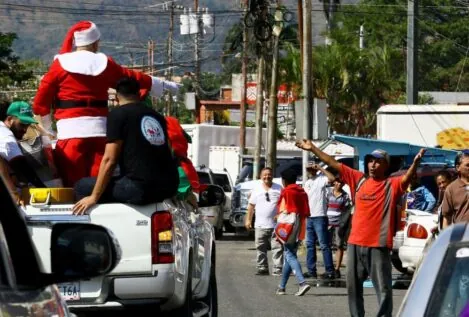 Comienza la Navidad en Venezuela tras la orden de Maduro de adelantarla