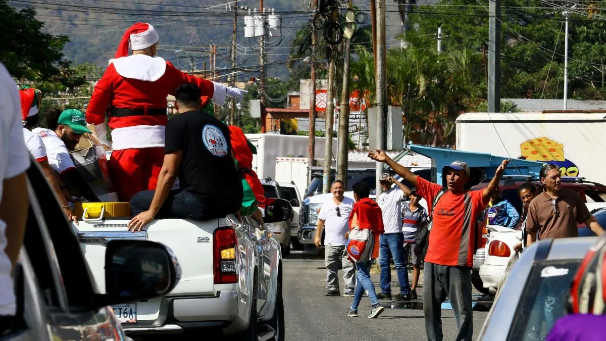 Comienza la Navidad en Venezuela tras la orden de Maduro de adelantarla