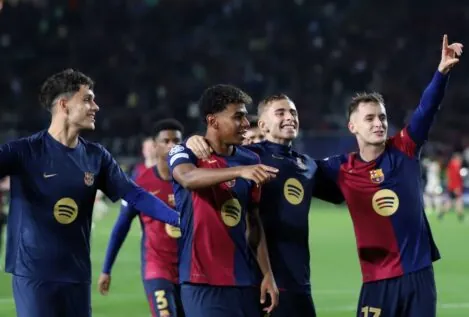 Los niños del Barça plantan cara a las estrellas del Madrid