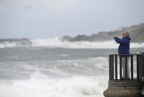 Casi toda España en riesgo por viento, lluvia y oleaje debido a la borrasca Kirk