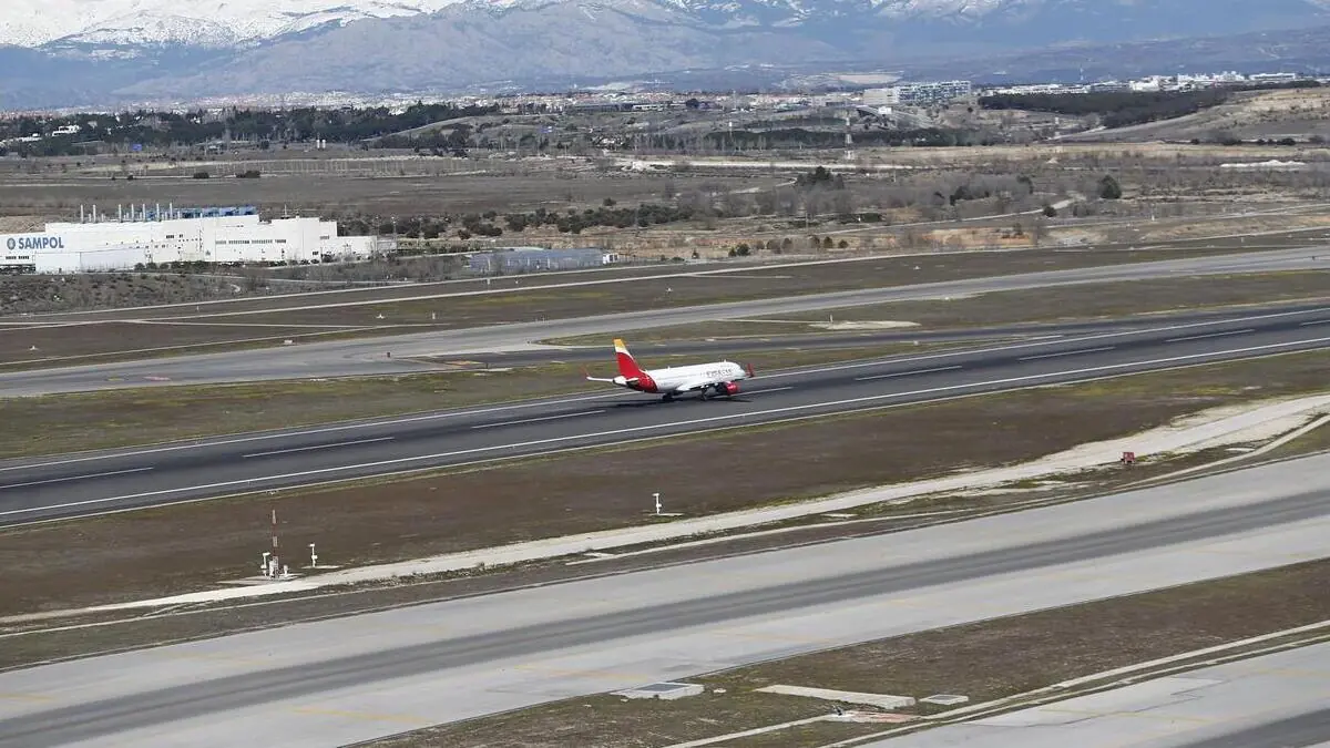 Aena cierra durante 42 días una pista de Barajas para reformarla con 36,3 millones destinados