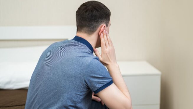 Tengo un pitido en el oído y no se me quita: ¿cuál es esta enfermedad?