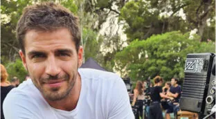 Todas las novias conocidas de Maxi Iglesias: de Stephanie Cayo a Ione Astondoa y Aitana Sánchez-Gijón