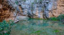 Entre cascadas y acantilados: el sendero más bonito de toda España, según los turistas