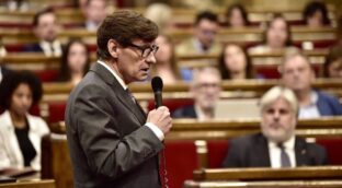 Junts usó la riada para intentar que el Govern solo se comunicara «en catalán» con Valencia