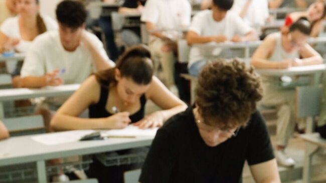 1.700 alumnos piden la revisión del examen de euskera en la PAU tras la avalancha de ceros