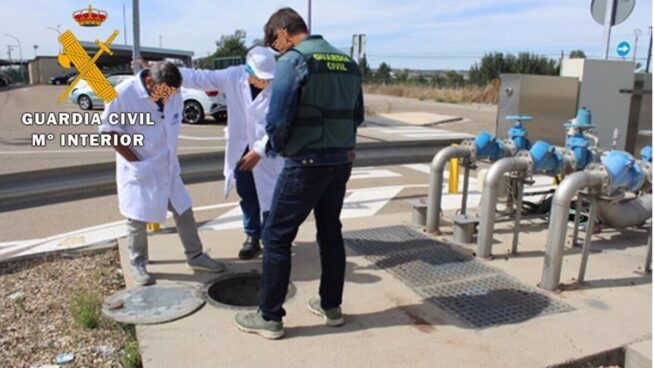 Denunciada una empresa por un vertido en el alcantarillado que causó «mal olor» en Valladolid