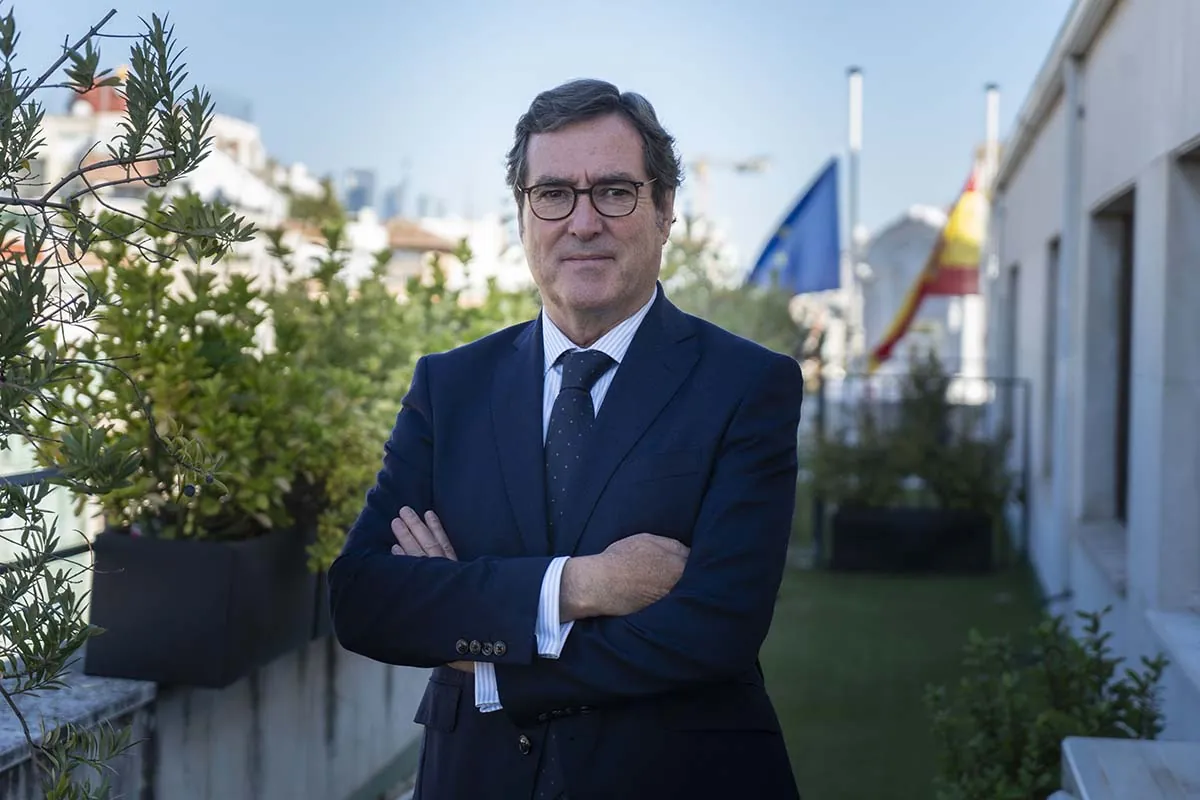 Entrevista a Garamendi: «La solución para la recuperación tras la dana son las empresas»