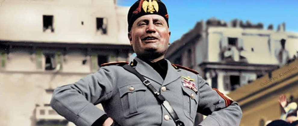 'M. La hora del destino': Mussolini ante el momento crucial