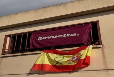 Revuelta, la asociación juvenil ligada a Vox, recoge 1.000 toneladas de ayuda para Valencia