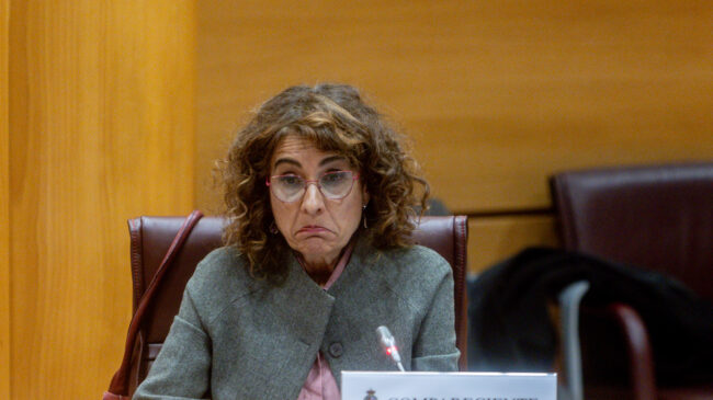 Montero purga a la subdirectora de los fondos UE por «sospechar» de sus vínculos con el PP